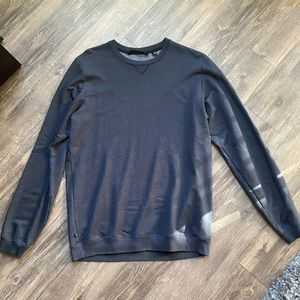 Travis Mathew light sweater- some wear